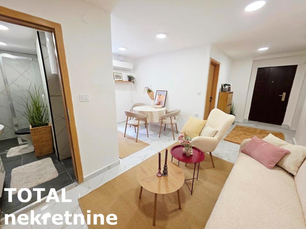 Slika 1 - Stan,NOVI SAD,CENTAR,kv: 27.00, € 110000, ID: 1101292