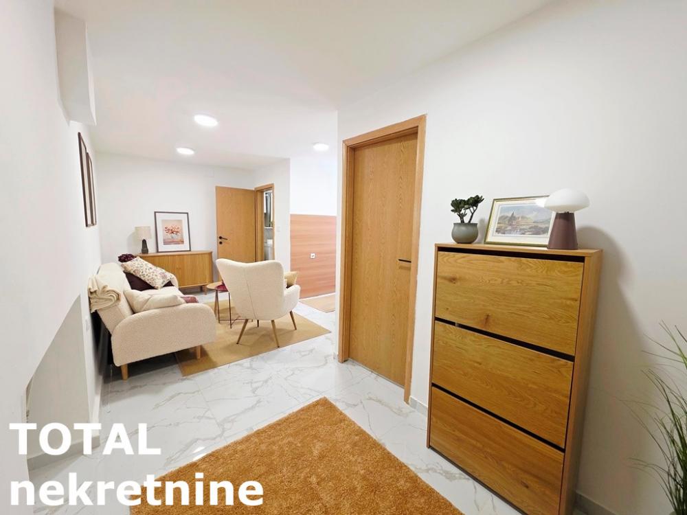 Slika 11 - Stan,NOVI SAD,CENTAR,kv: 27.00, € 110000, ID: 1101292