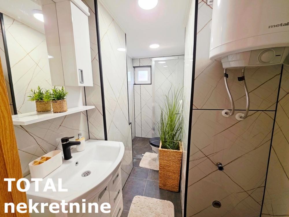 Slika 8 - Stan,NOVI SAD,CENTAR,kv: 27.00, € 110000, ID: 1101292