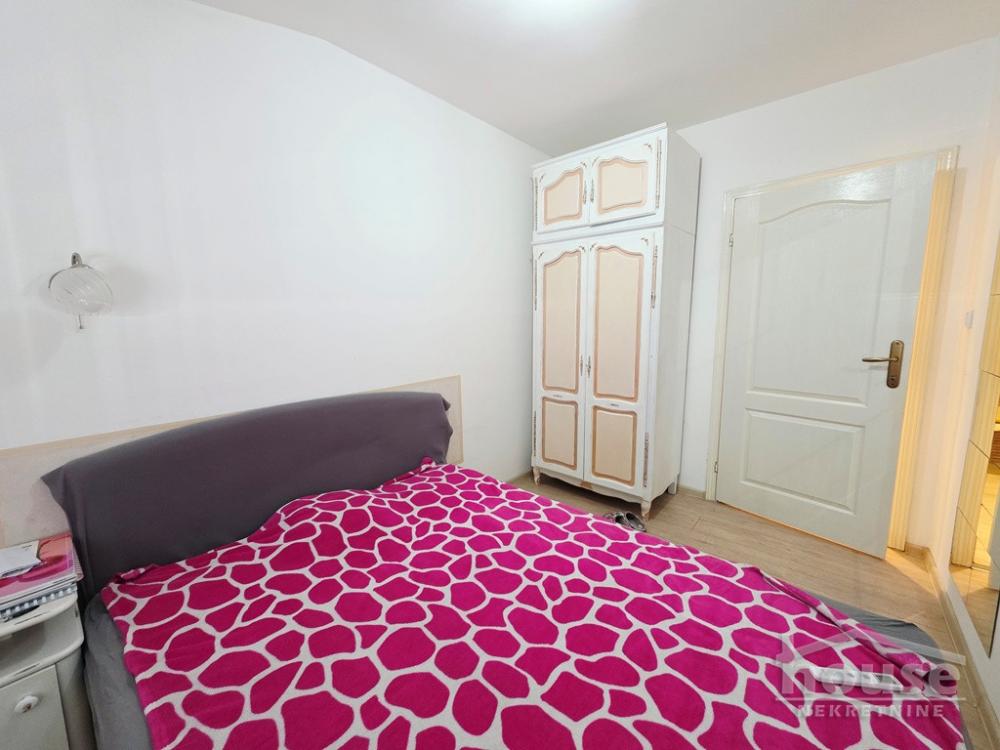Slika 9 - Stan,NOVI SAD,CENTAR,kv: 52.00, € 150000, ID: 1066071