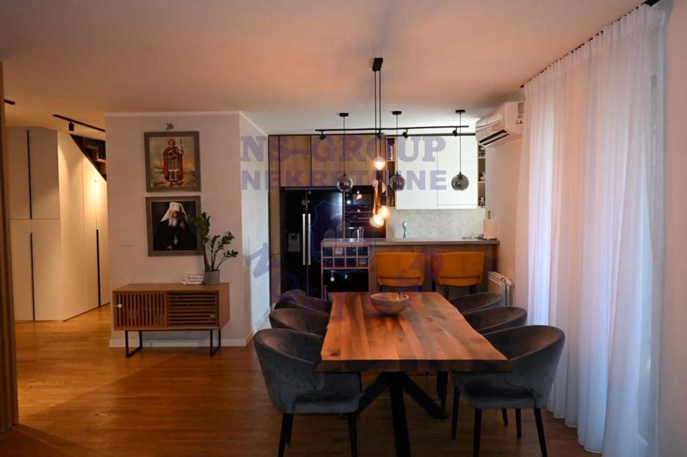 Slika 2 - Četvorosoban, 132m2, Telep Novi Sad, sa terasom, ima lift