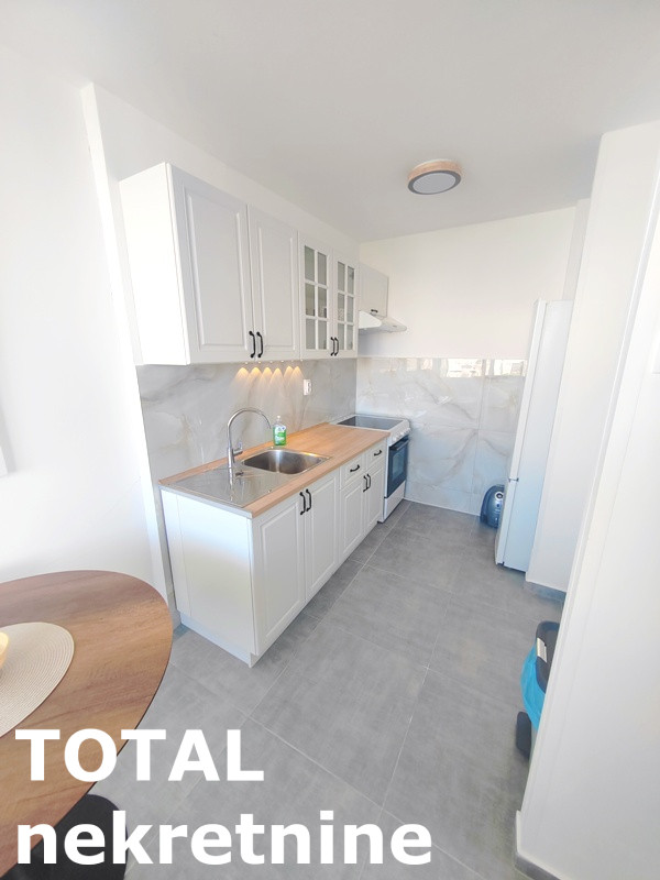 Slika 9 - Stan,NOVI SAD,LIMAN 3,kv: 31.00, € 115000, ID: 1102924