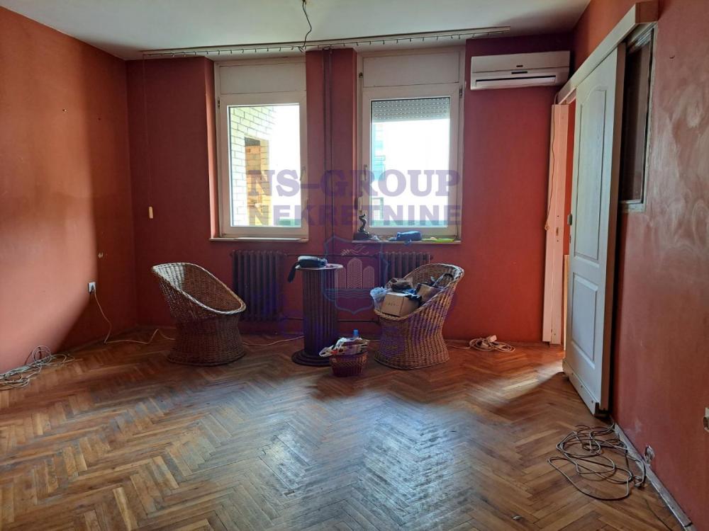 Slika 1 - 575060-Dvosoban-48m2-Podbara