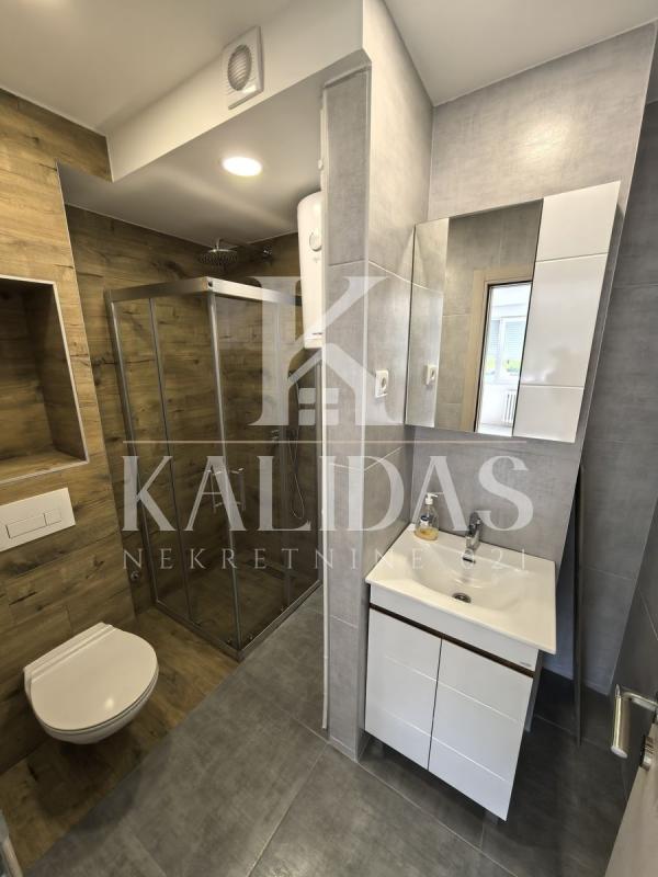 Slika 4 - Stan,NOVI SAD,LIMAN 2,kv: 39, € 153400, ID: 1008888
