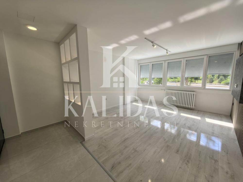 Slika 1 - Stan,NOVI SAD,LIMAN 2,kv: 39, € 153400, ID: 1008888