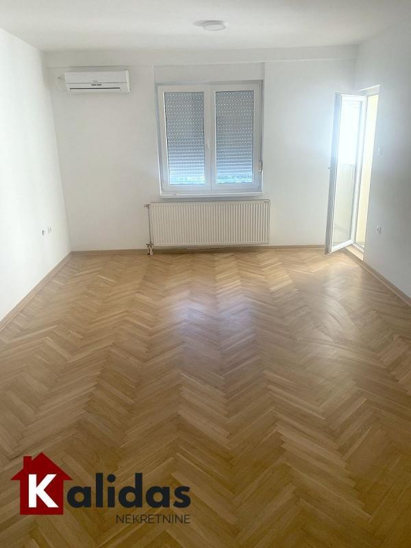 Glavna slika -Stan,NOVI SAD,SAJAM,kv: 40, € 140000, ID: 1008864