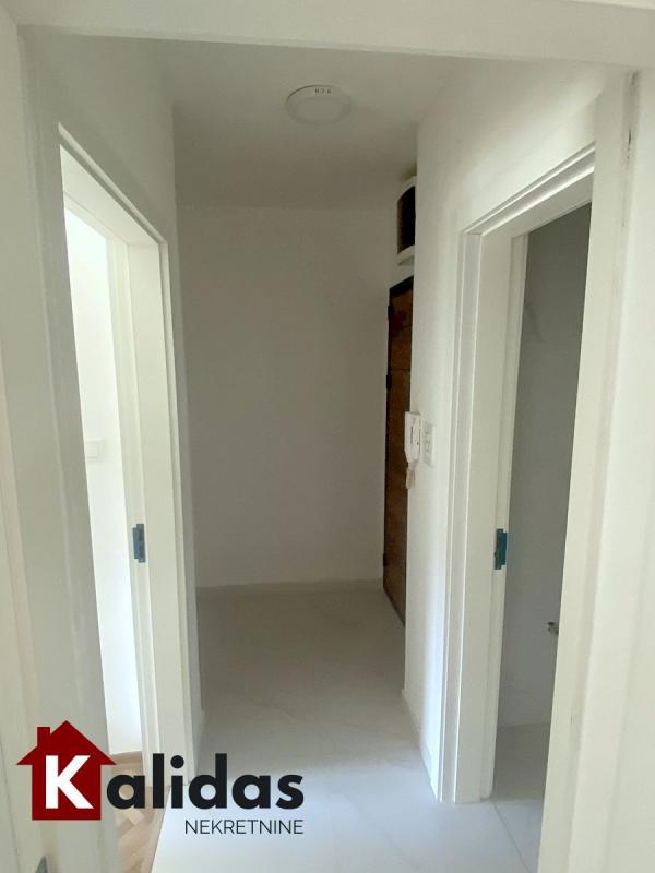Slika 8 - Stan,NOVI SAD,SAJAM,kv: 40, € 140000, ID: 1008864