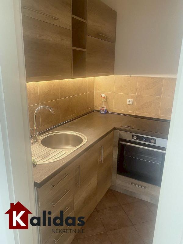 Slika 2 - Stan,NOVI SAD,SAJAM,kv: 40, € 140000, ID: 1008864