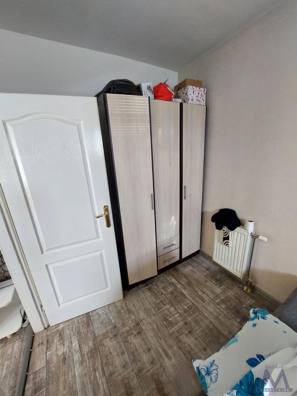 Slika 5 - Stan,NOVI SAD,CENTAR,kv: 42, € 134000, ID: 1019412