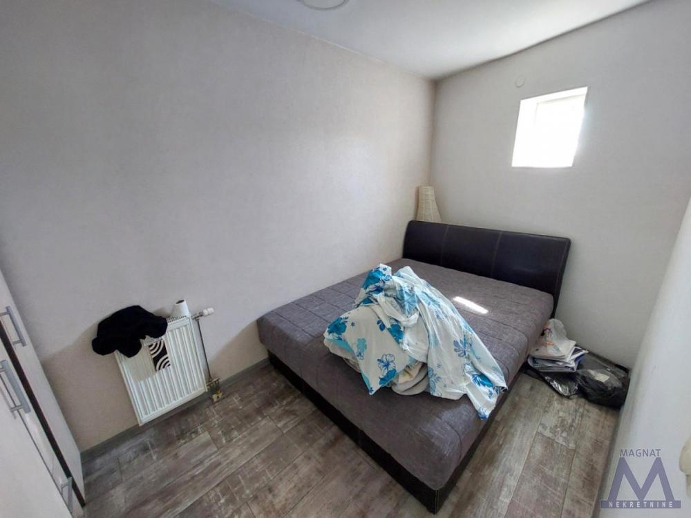 Slika 4 - Stan,NOVI SAD,CENTAR,kv: 42, € 134000, ID: 1019412