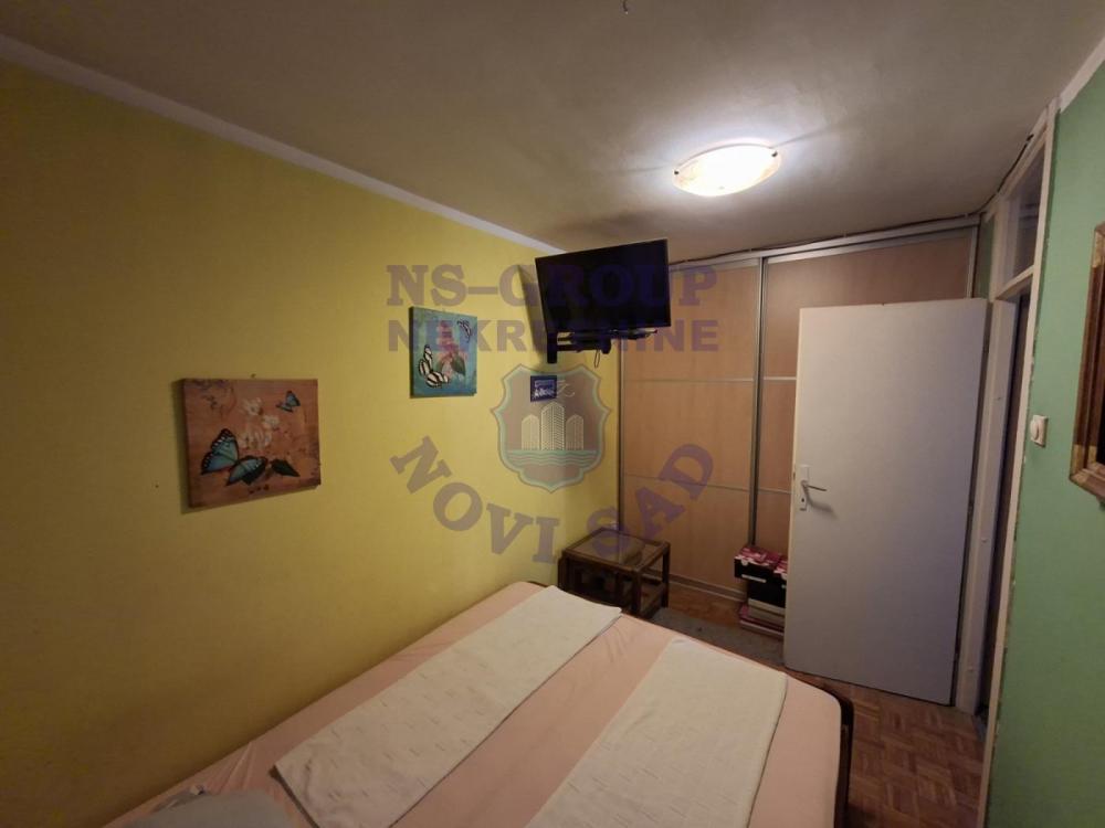 Slika 3 - 575075-Stan se nalazi u zgradi bez lifta ali na idealnom prvom spratu. 