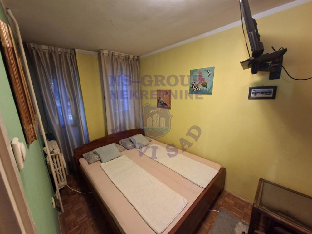 Slika 4 - 575075-Stan se nalazi u zgradi bez lifta ali na idealnom prvom spratu. 