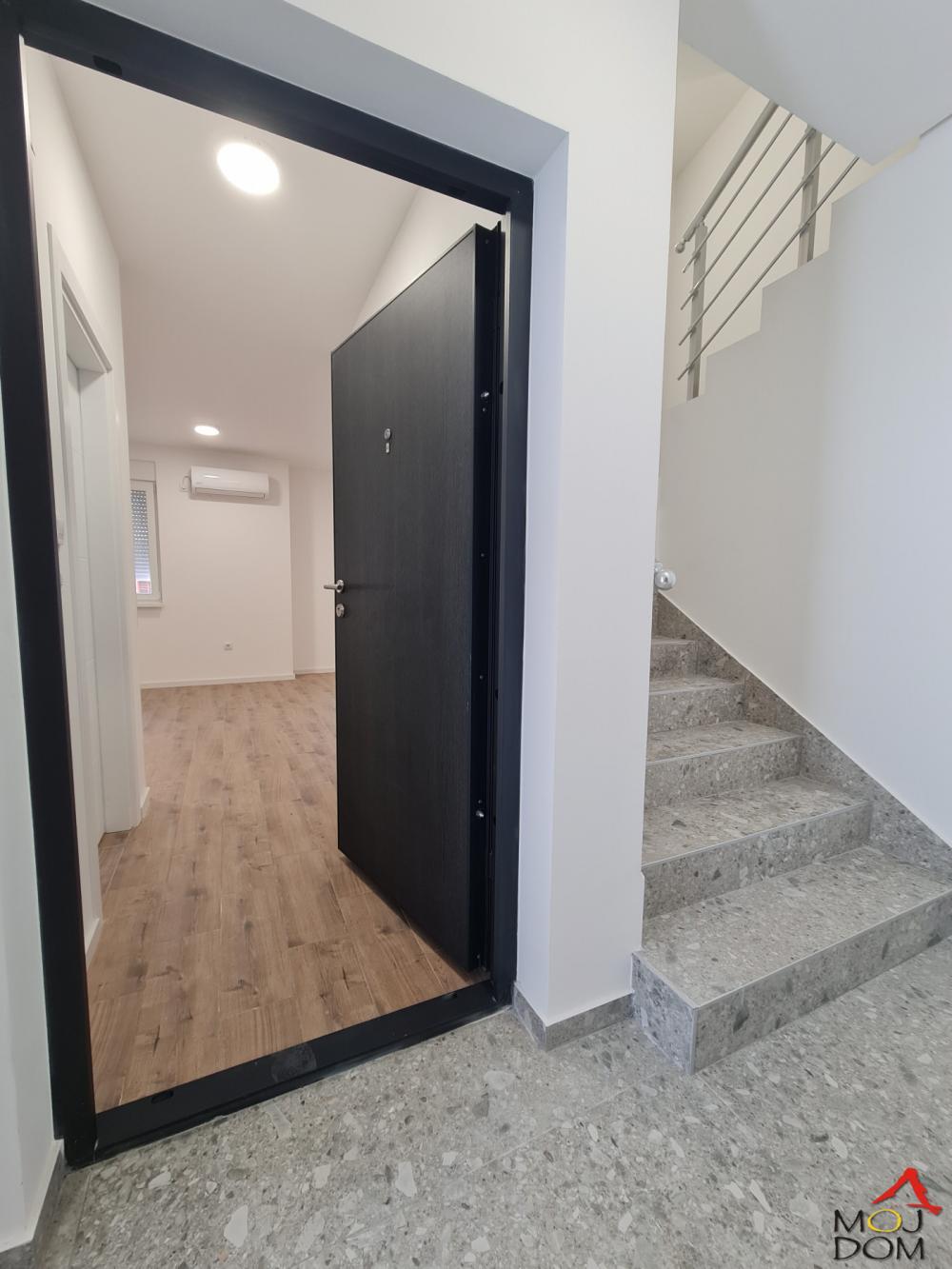 Slika 7 - Stan,NOVI SAD,VIDOVDANSKO NASELJE,kv: 26, € 64890, ID: 1032534