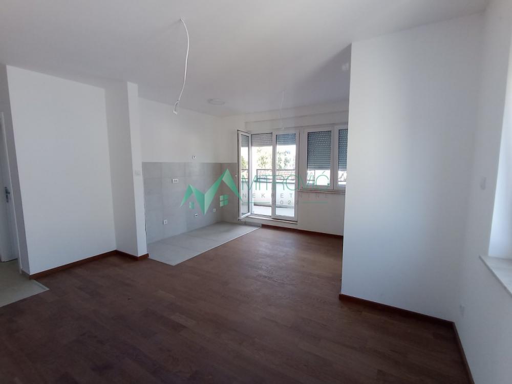 Slika 1 - Novi Sad, Telep - Useljiv Jednoiposoban stan odličnog rasporeda 51m2 sa povratom PDV (šifra: 1003983) 
