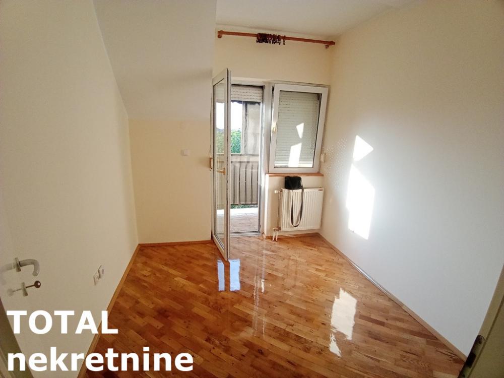 Slika 6 - Stan,NOVI SAD,ADICE,kv: 38.00, € 95000, ID: 1102819
