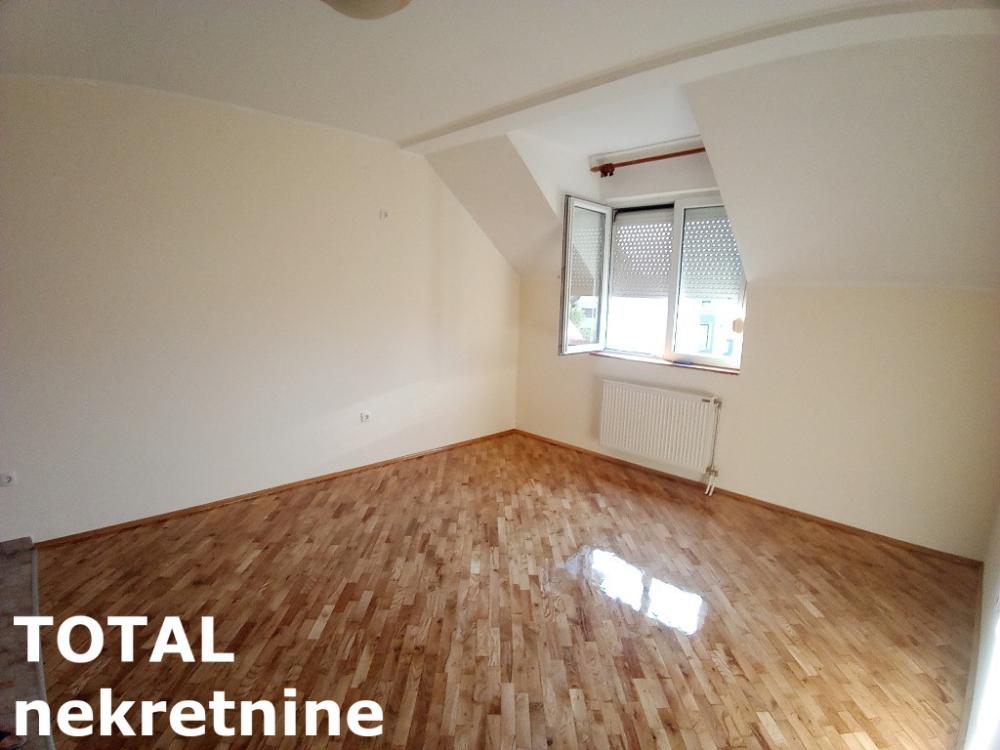 Slika 2 - Stan,NOVI SAD,ADICE,kv: 38.00, € 95000, ID: 1102819