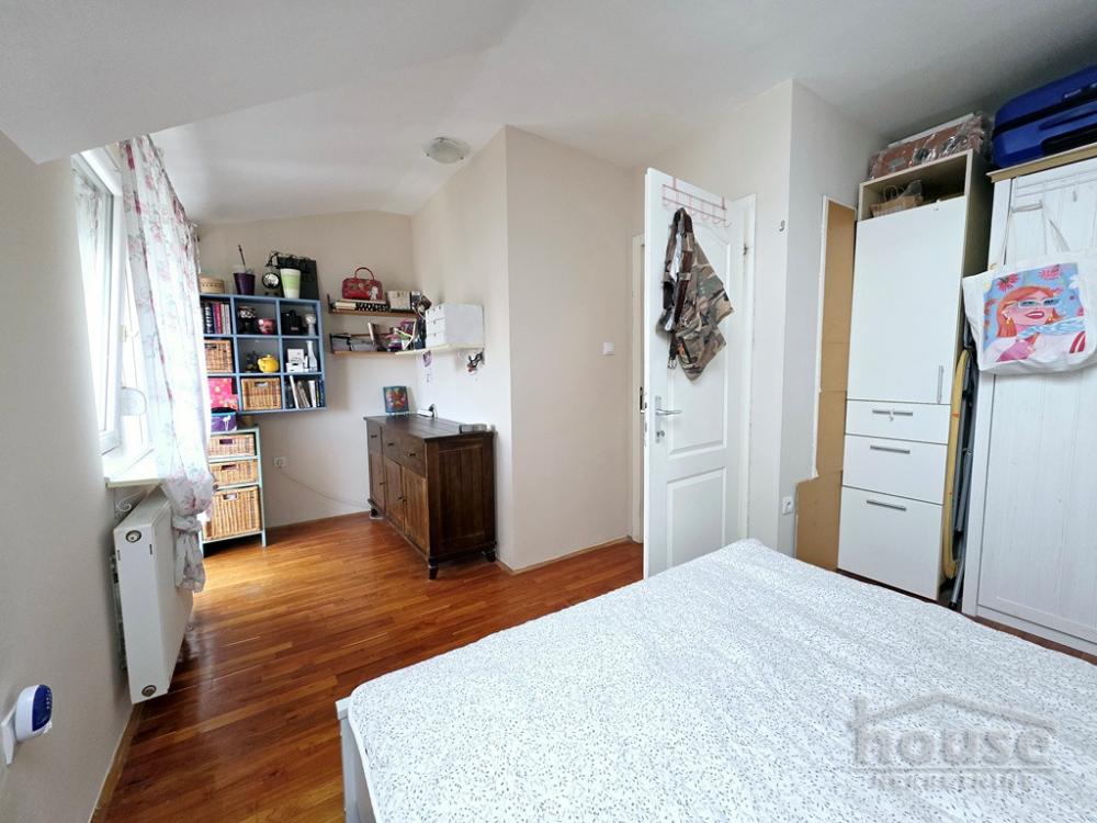 Slika 8 - Stan,NOVI SAD,GRBAVICA,kv: 102.00, € 295000, ID: 1066074