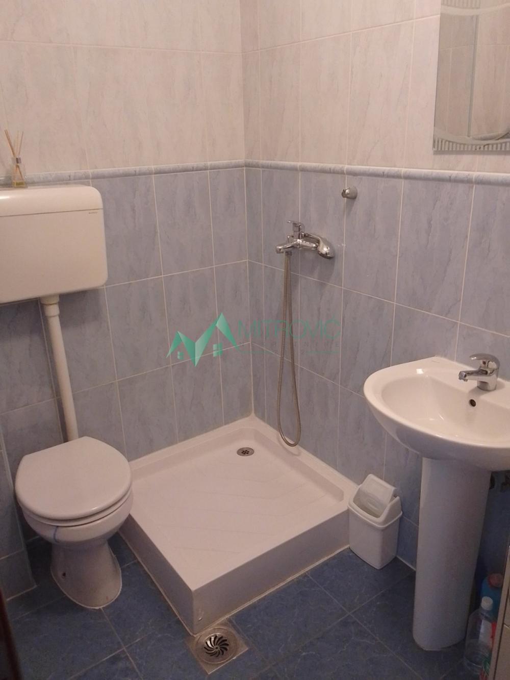 Slika 4 - Prodaje se garsonjera na Bulevaru oslobođenja-moguća kupovina putem kredita za mlade (šifra oglasa: 1004546) 