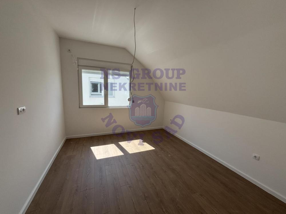 Slika 4 - Troiposoban, 76m2, Veternik Novi Sad, sa terasom