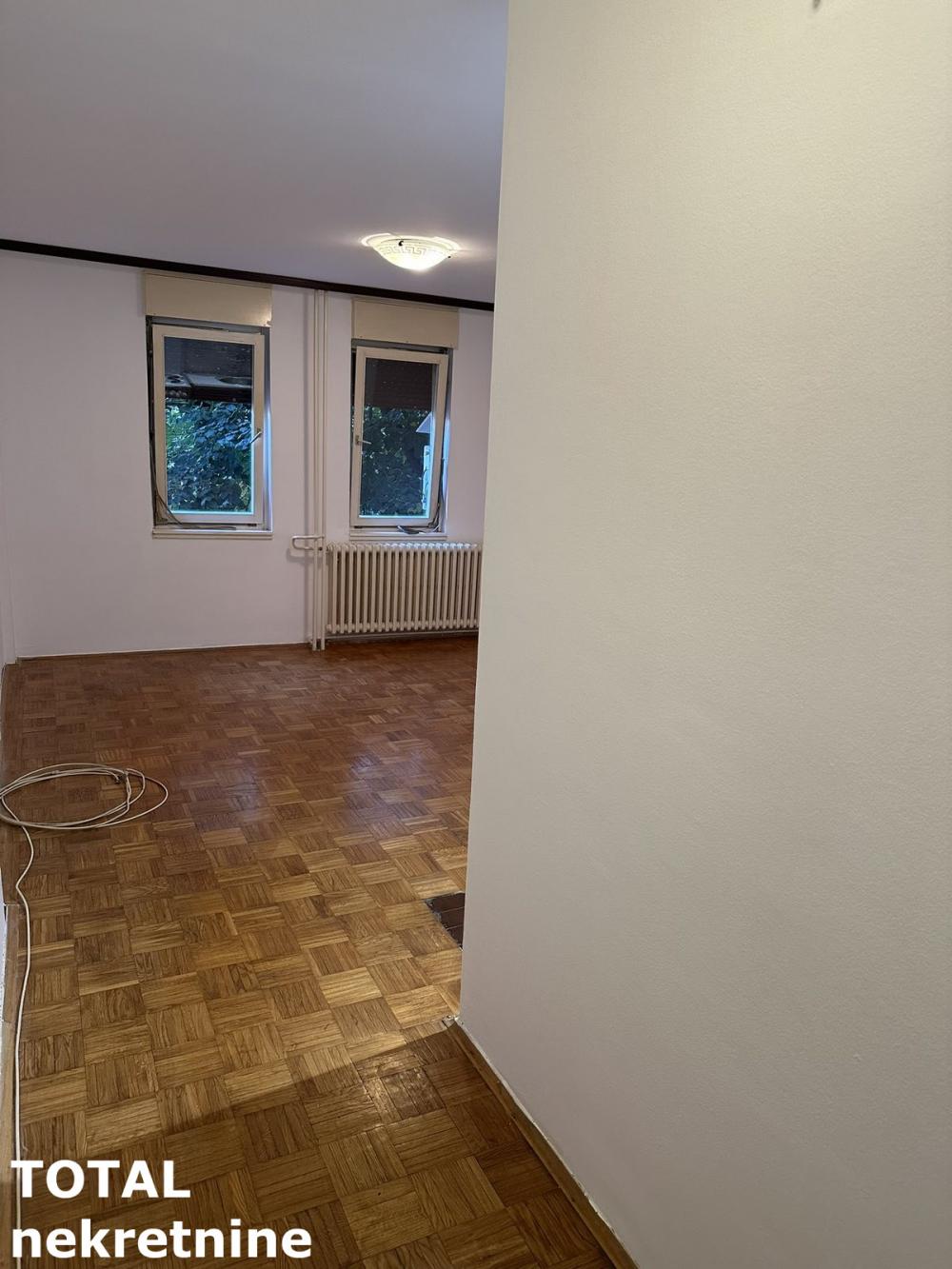 Slika 3 - Stan,NOVI SAD,NOVO NASELJE ŠONSI,kv: 27.00, € 81000, ID: 1102878