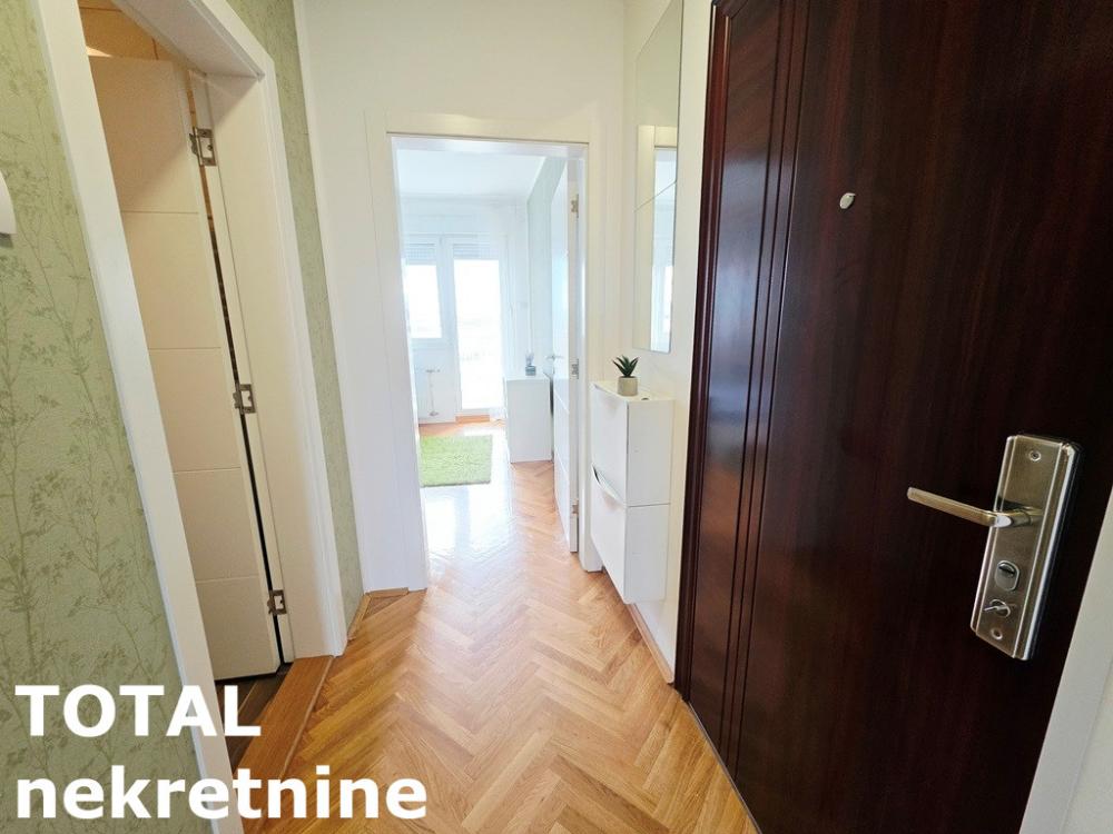 Slika 11 - Stan,NOVI SAD,BULEVAR EVROPE,kv: 48.00, € 149900, ID: 1102923