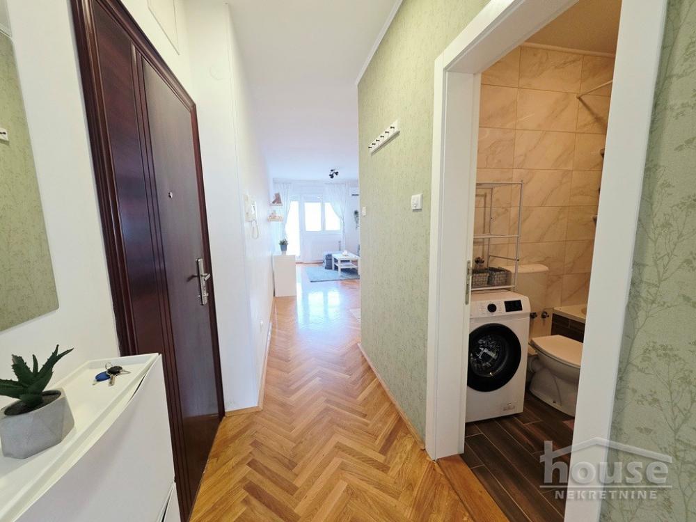 Slika 10 - Stan,NOVI SAD,BULEVAR EVROPE,kv: 48.00, € 149900, ID: 1066077
