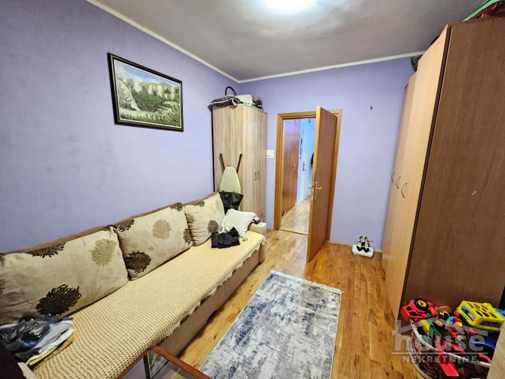 Slika 8 - Stan,NOVI SAD,NOVA DETELINARA,kv: 48.00, € 134400, ID: 1063401