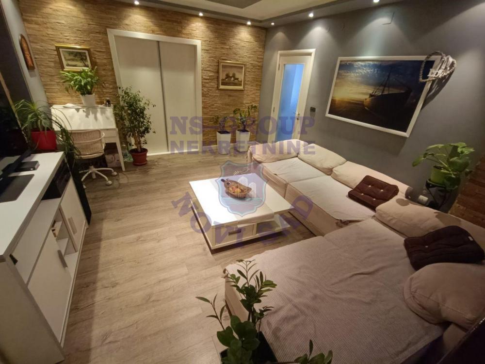 Glavna slika -539331-Prodaje se troiposoban stan na Novoj Detelinari