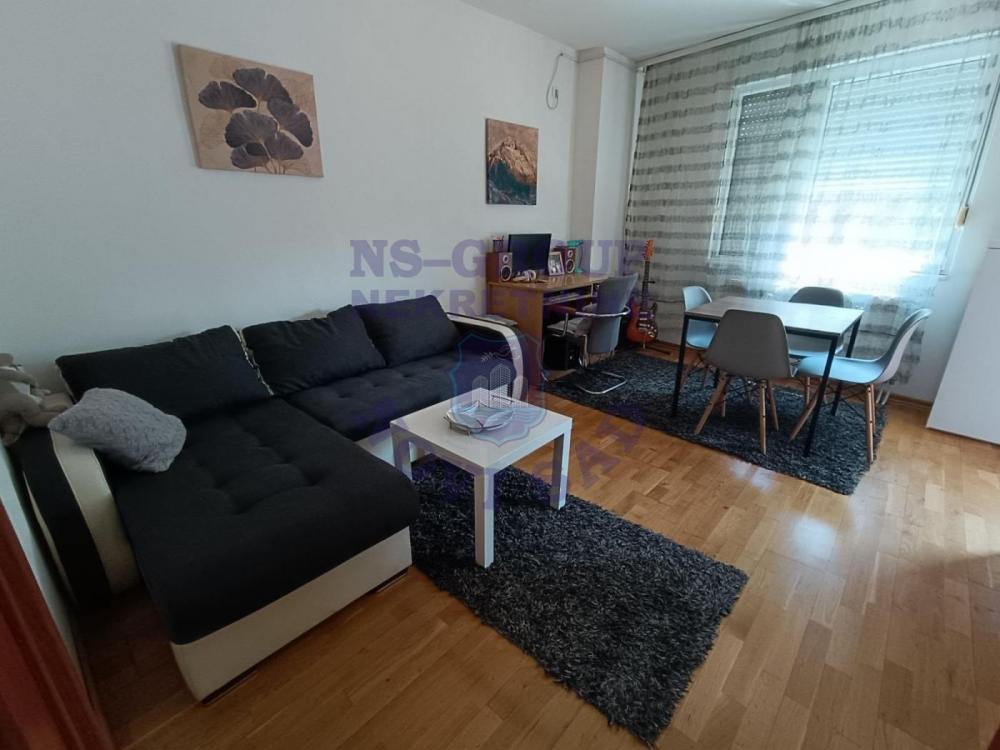 Slika 4 - Dvosoban, 43m2, Novi Sad centar Novi Sad, sa terasom, ima lift