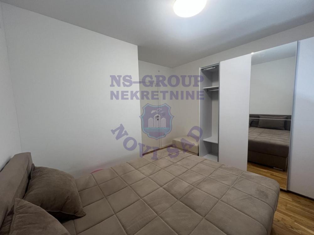 Slika 4 - 575198-Trosoban sa garaznim mestom!!!