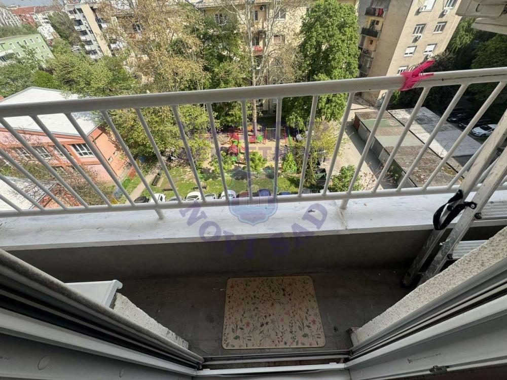 Slika 11 - 568277-Prodaje se kompletno opremljen dvosoban stan na Keju
