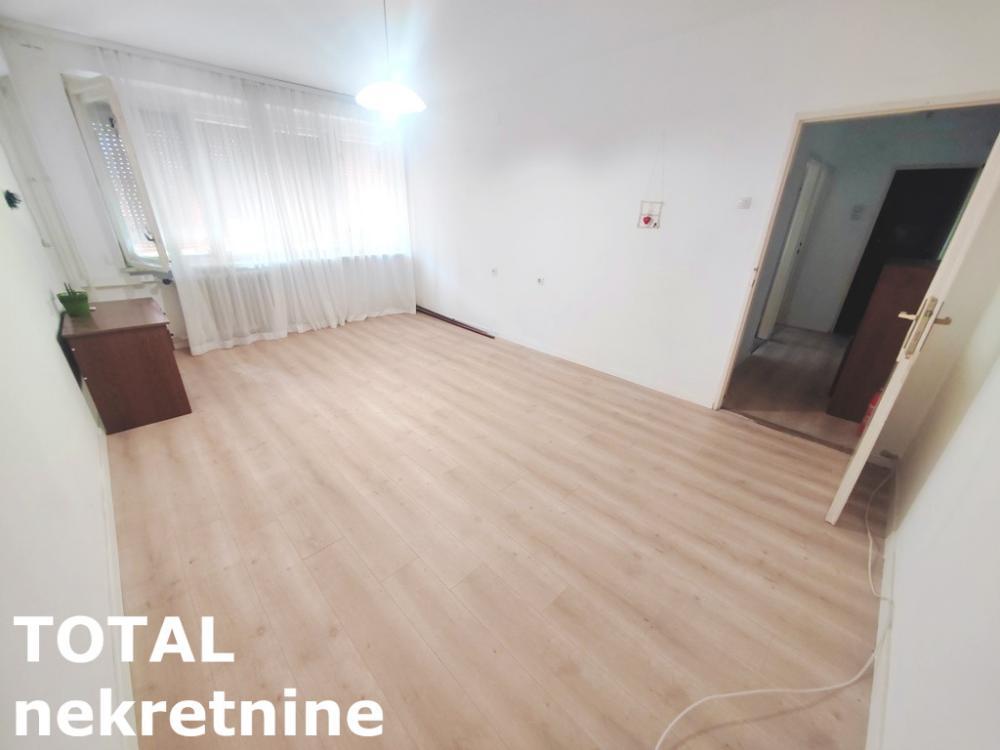 Glavna slika -Stan,NOVI SAD,STANICA,kv: 53.00, € 115000, ID: 1102611