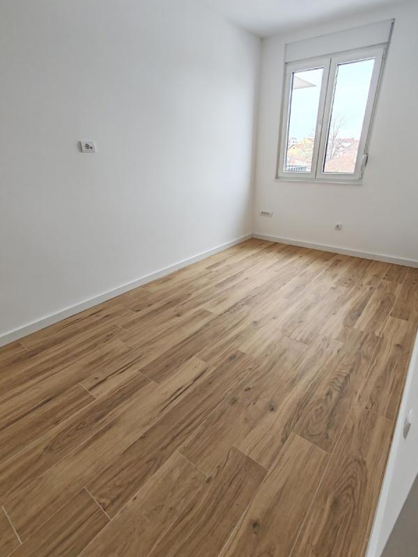 Slika 10 - Stan,NOVI SAD,TELEP,kv: 106.00, € 258000, ID: 1058709