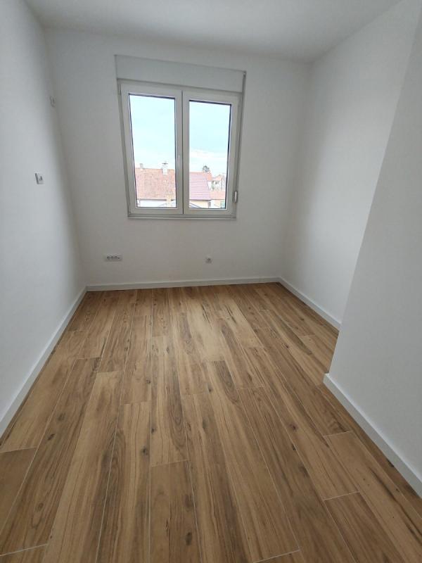 Slika 11 - Stan,NOVI SAD,TELEP,kv: 106.00, € 258000, ID: 1058709