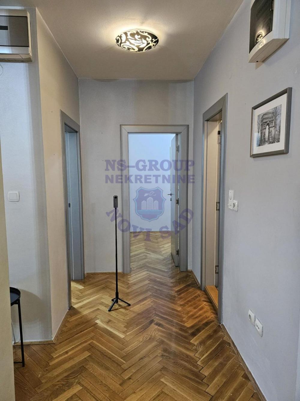 Slika 11 - Trosoban, 79m2, ima lift