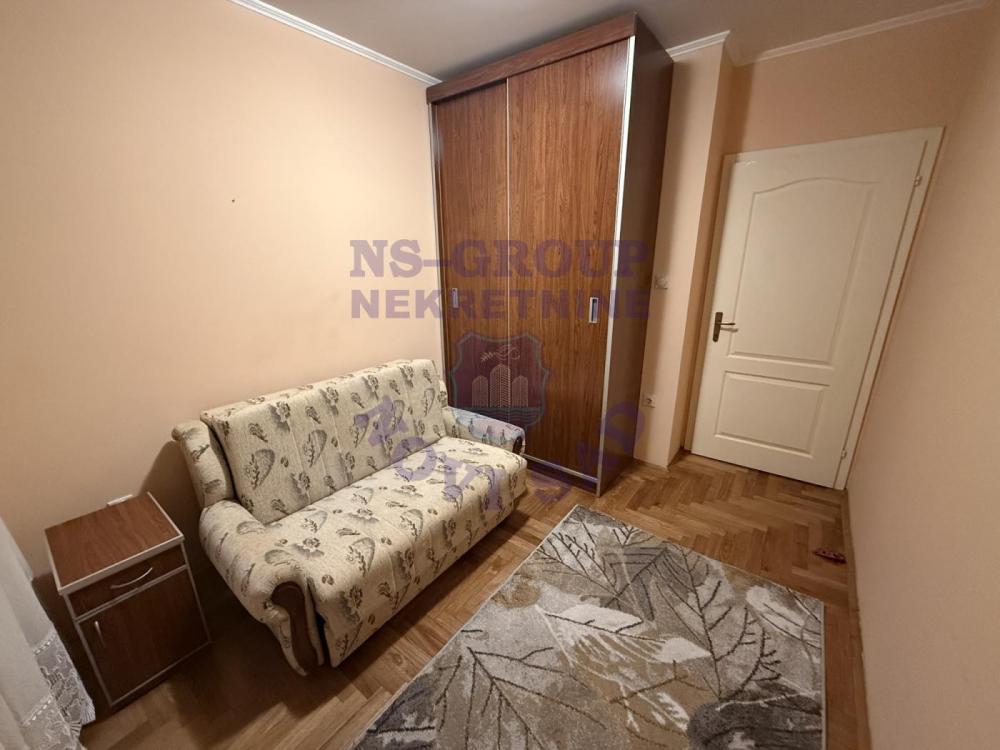 Slika 1 - Jednoiposoban, 38m2, Nova Detelinara Novi Sad