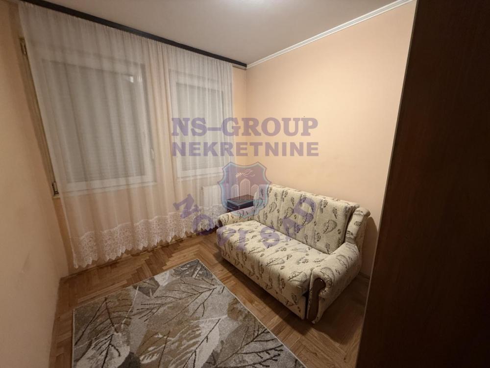 Slika 5 - Jednoiposoban, 38m2, Nova Detelinara Novi Sad