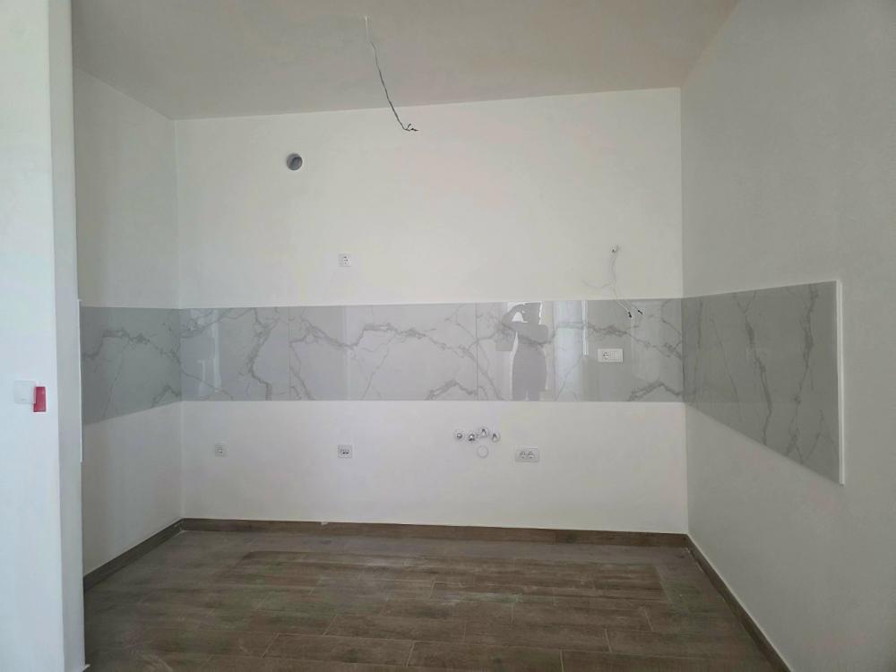 Slika 5 - Stan,NOVI SAD,SREMSKA KAMENICA,kv: 50.00, € 113300, ID: 1059618
