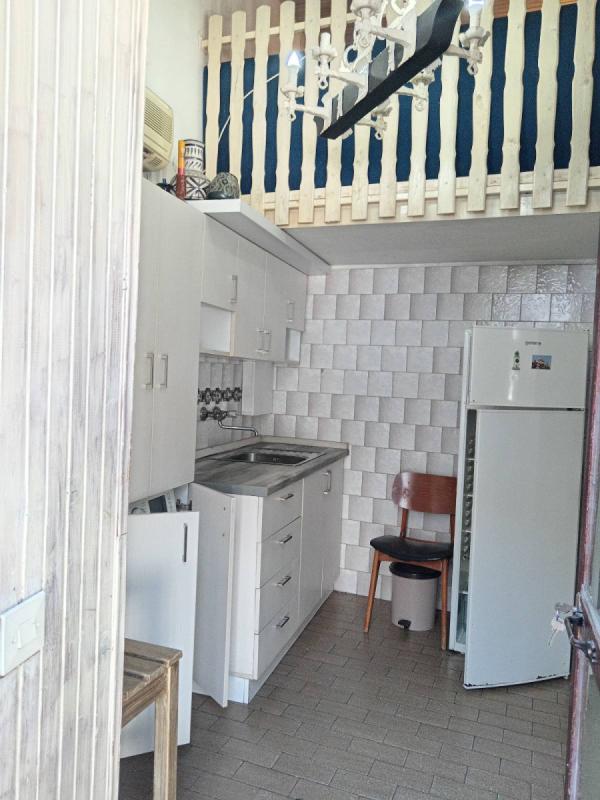 Slika 9 - Stan,NOVI SAD,CENTAR,kv: 23.00, € 78000, ID: 1058827