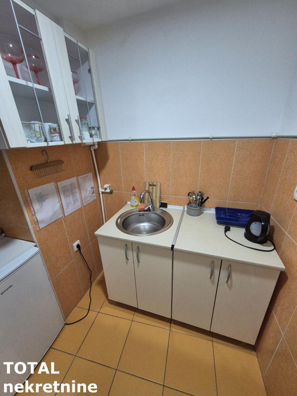 Slika 10 - Stan,NOVI SAD,GRBAVICA,kv: 80.00, € 150000, ID: 1102951