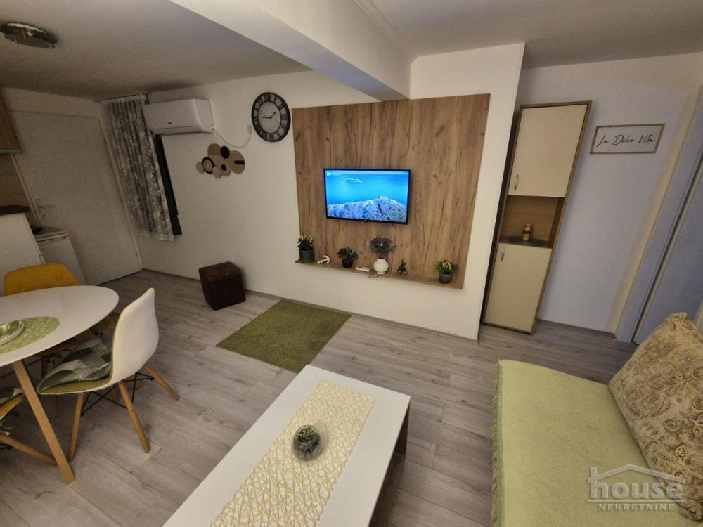 Slika 1 - Stan,NOVI SAD,GRBAVICA,kv: 80.00, € 150000, ID: 1066105