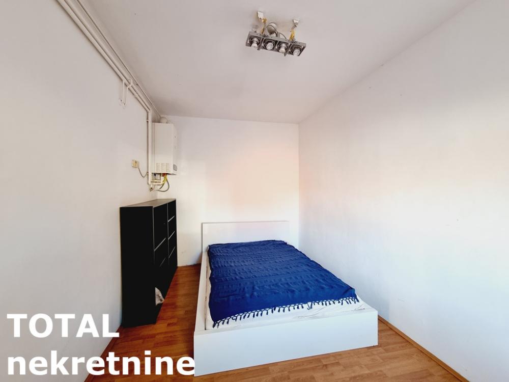 Slika 8 - Stan,PETROVARADIN,GRADIC,kv: 85.00, € 115000, ID: 1099515