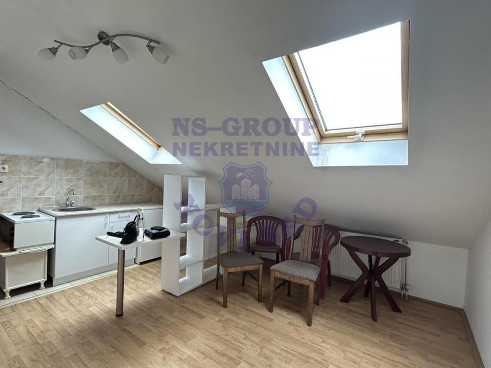 Glavna slika -Jednoiposoban stan na Bul.patrijarha Pavla