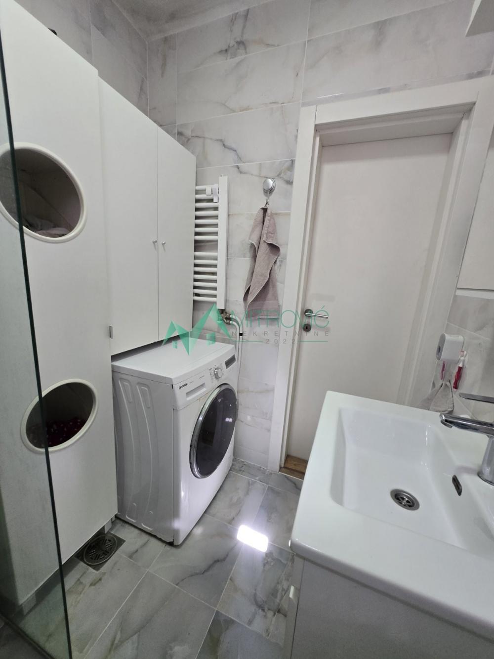 Slika 8 - Novi Sad, Nova Detelinara - Kompletno namešten troiposoban stan na dva nivoa 72m2 + dva parking mesta u dvorišu