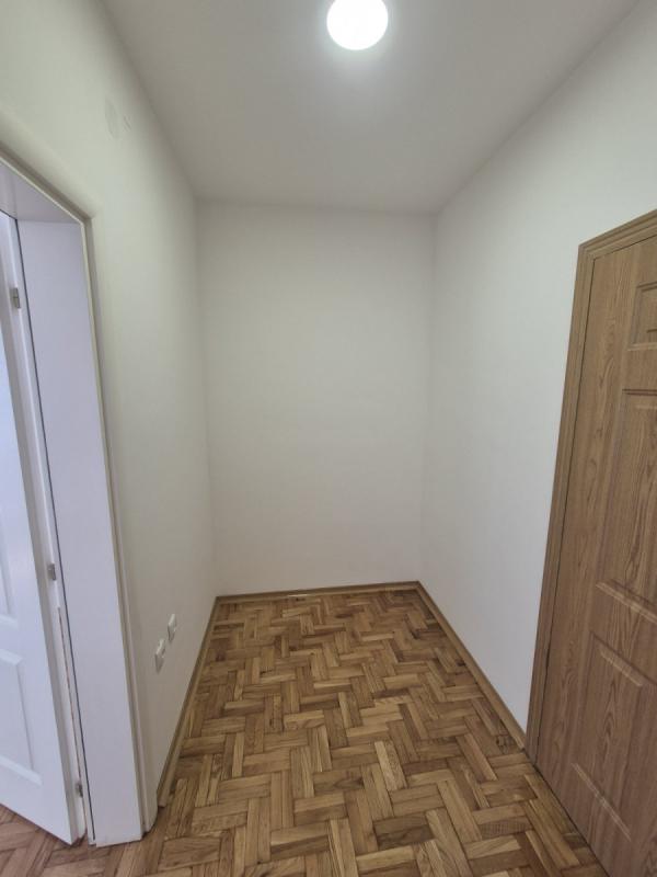 Slika 4 - Stan,NOVI SAD,NOVI BULEVAR,kv: 26.00, € 89100, ID: 1059577