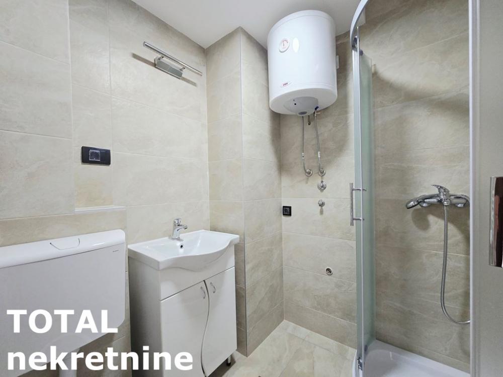 Slika 7 - Stan,NOVI SAD,BULEVAR,kv: 33.00, € 108000, ID: 1102953