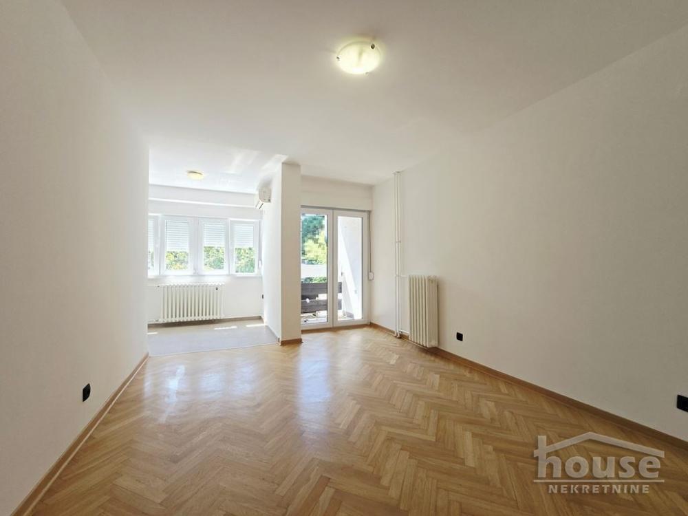 Slika 1 - Stan,NOVI SAD,BULEVAR,kv: 33.00, € 108000, ID: 1066107