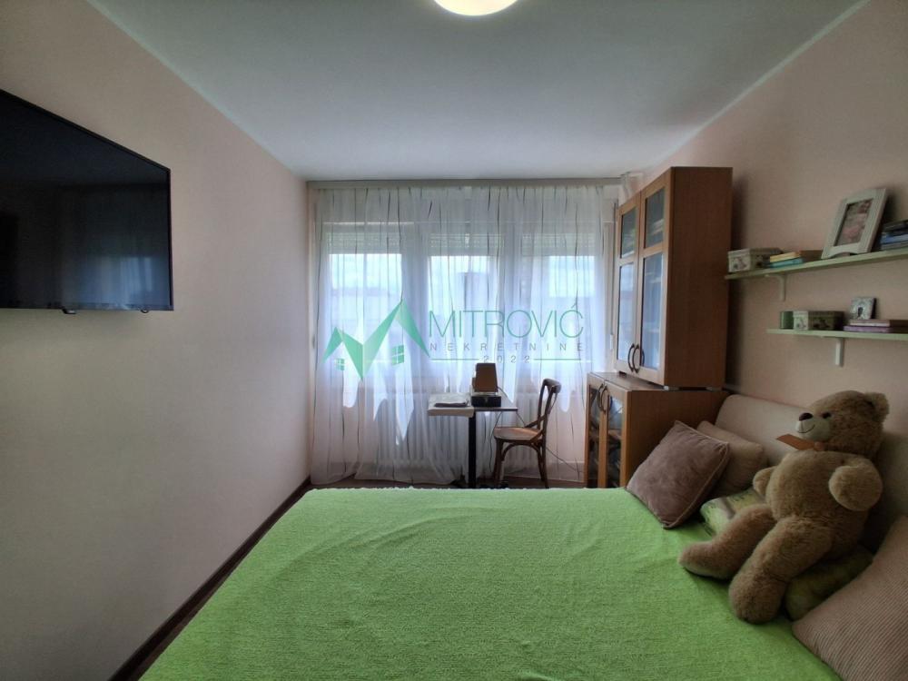 Slika 10 - TROSOBAN STAN 76m² – BULEVAR OSLOBOĐENJA – MOGUĆNOST ČETVOROSOBNOG (šifra nekretnine  1004560) 