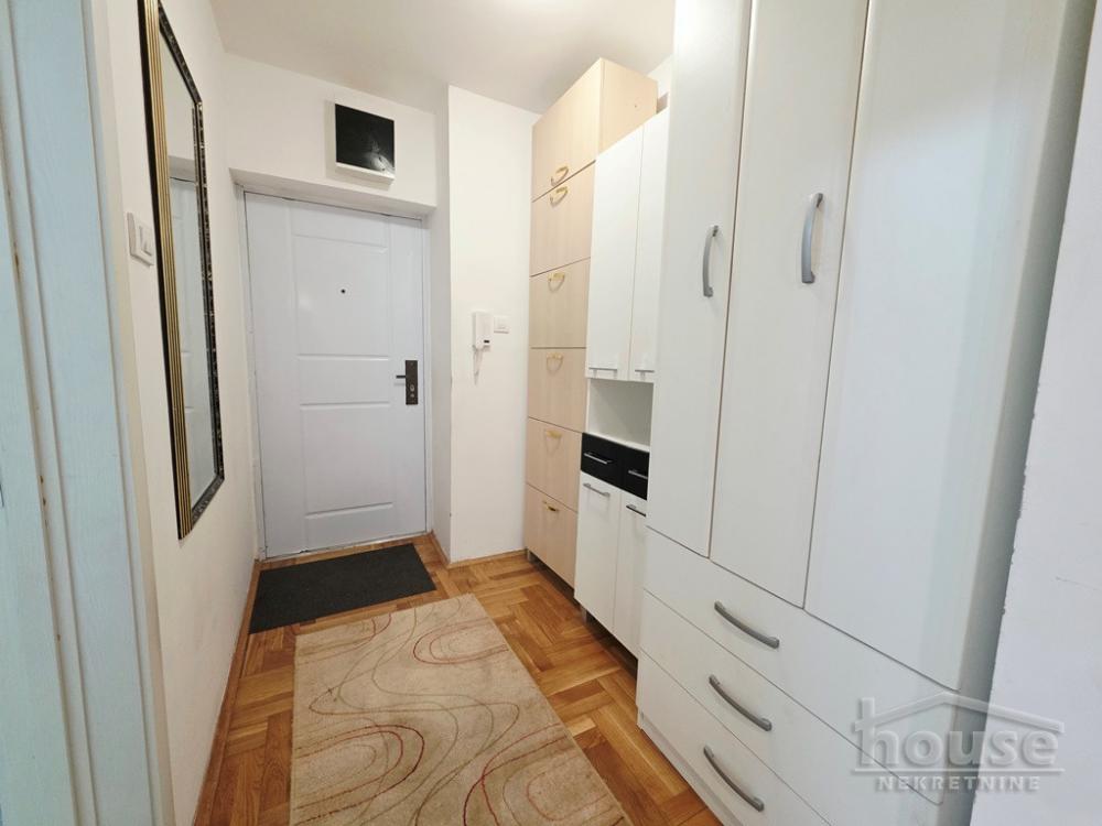 Slika 11 - Stan,NOVI SAD,GRBAVICA,kv: 37.00, € 115000, ID: 1065798