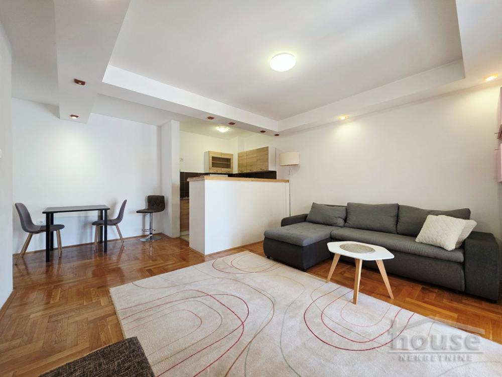 Slika 1 - Stan,NOVI SAD,GRBAVICA,kv: 37.00, € 115000, ID: 1065798
